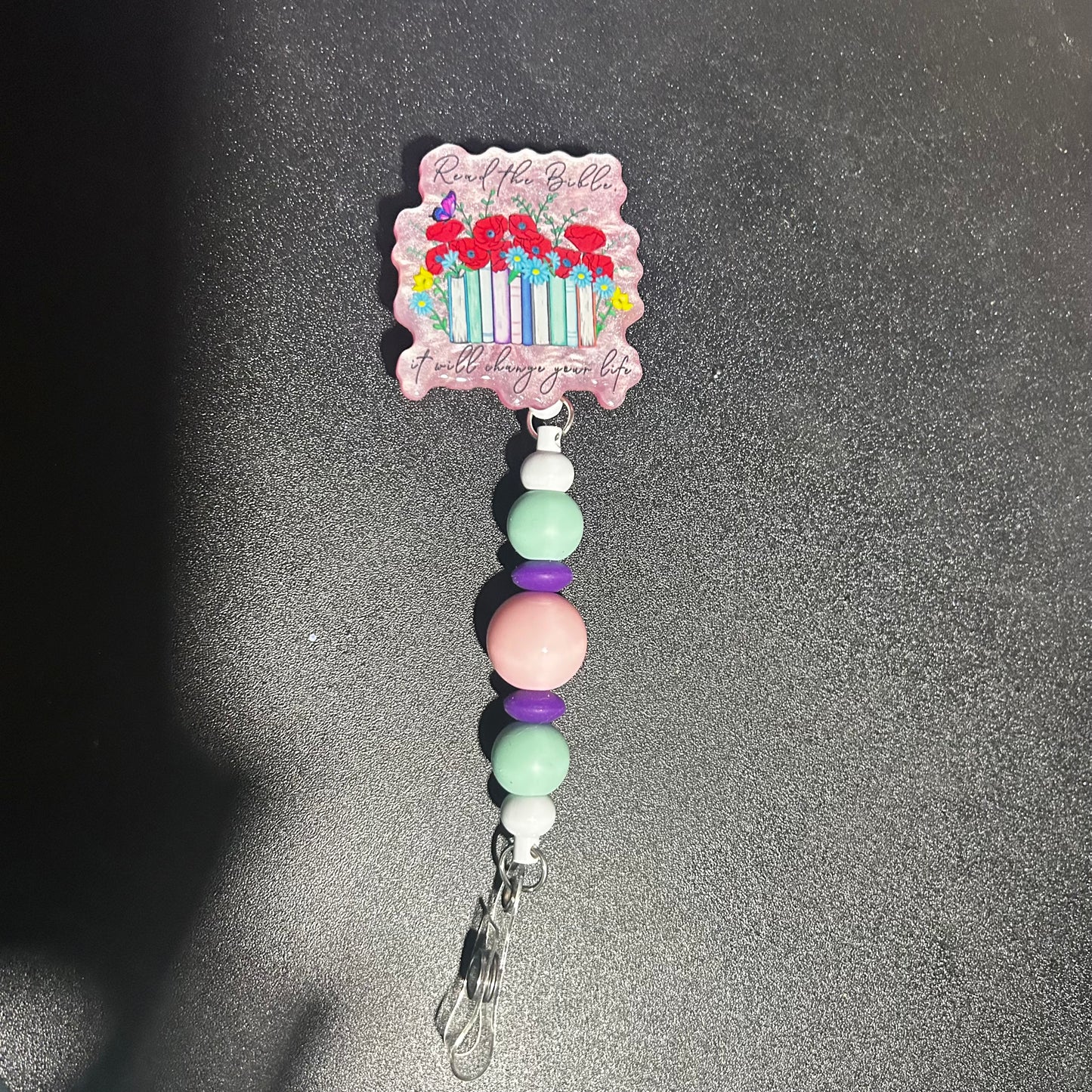 💖 Read the Bible Beaded Badge Reel – Faith Hope Love